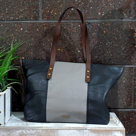 Fossil Handbags - FOSSIL JENNA OVERSIZED LEATHER TOTE BAG